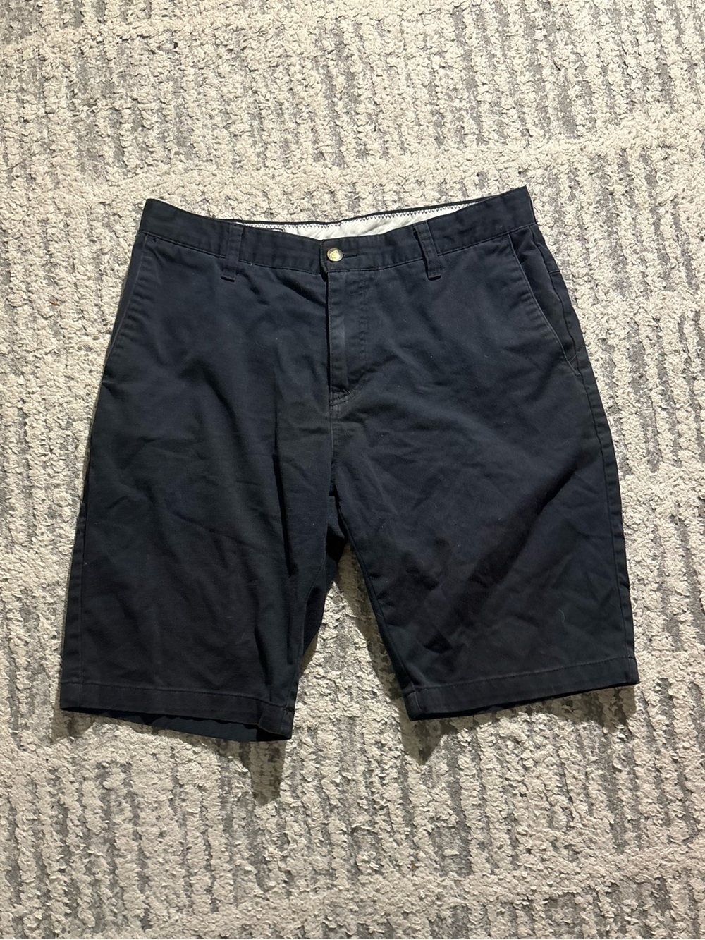 Volcom black chino long skater shorts size 31